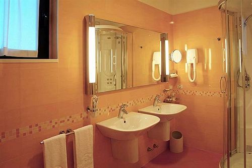 Guglielmotel Brembate