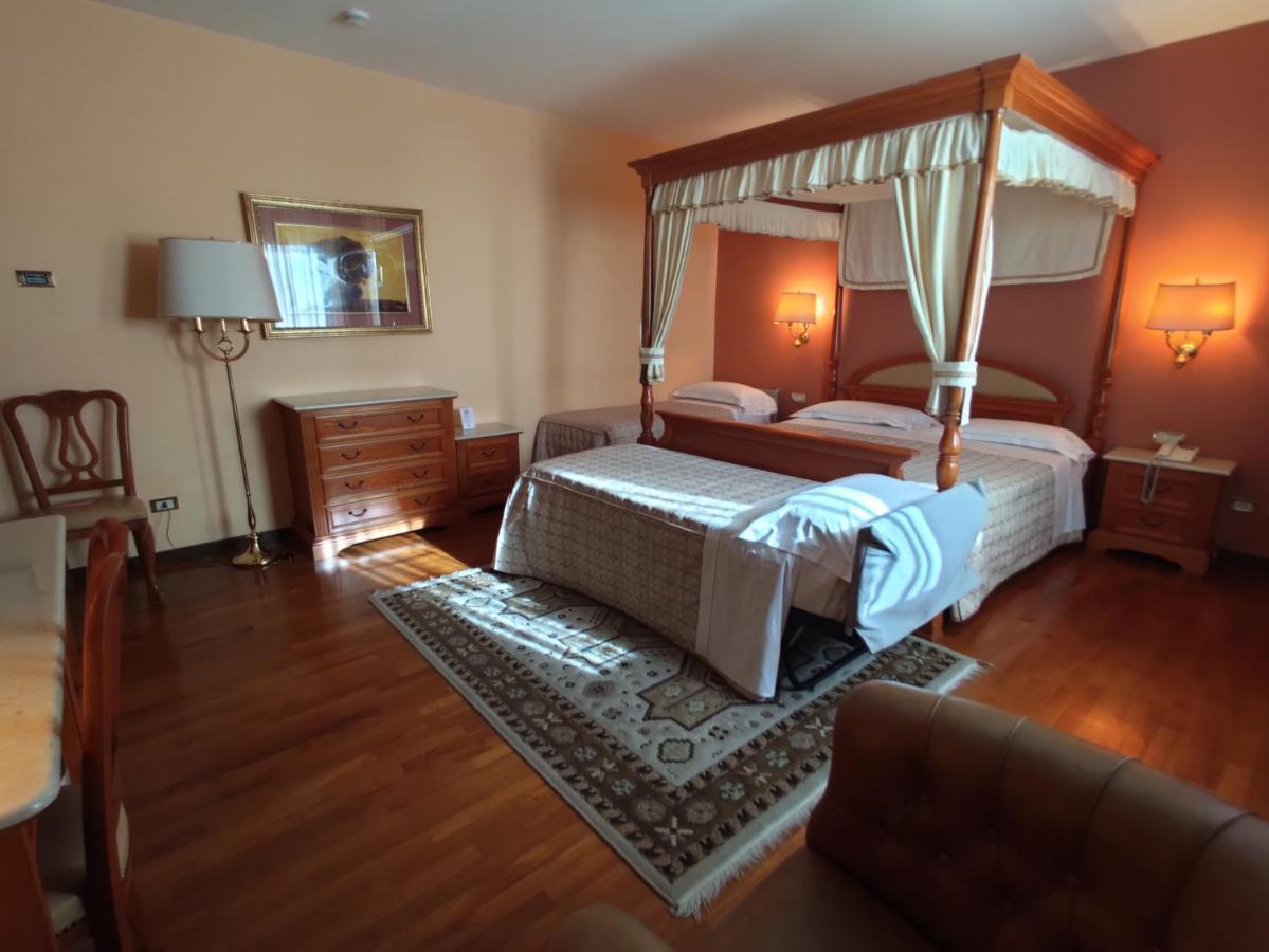 Guglielmotel Hotel 4*